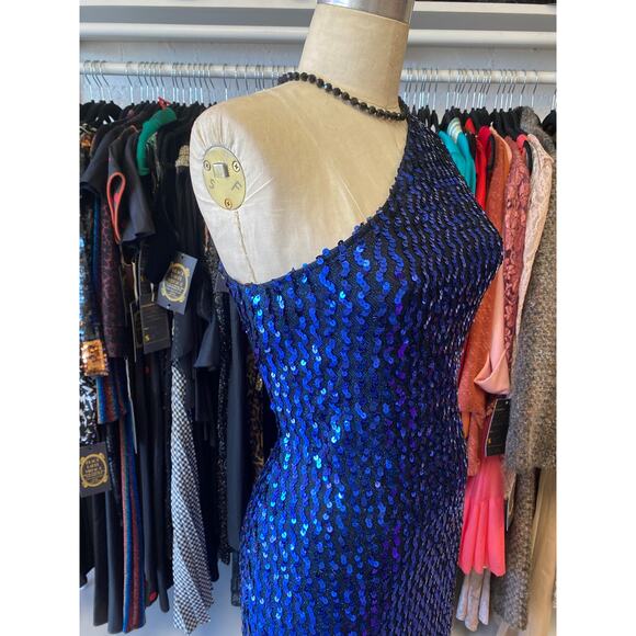 vintage 1980s metallic blue sequin one shoulder fitted gown by Climax, medium - Picture 4 of 10